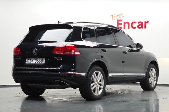 Volkswagen Touareg V6 3.0 TDI Bluemotion 7P5 — пробег 200 788 км — фото 2 из 5