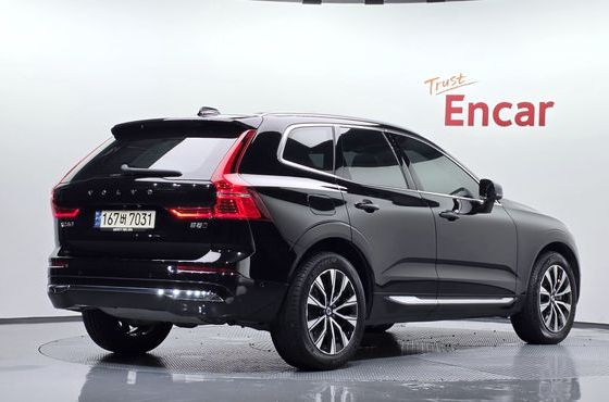 Volvo XC60 B5 Ultimate Bright — пробег 34 624 км — фото 2 из 5
