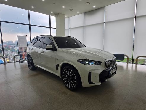 BMW X5 xDrive 30d M Sport — пробег 5 980 км — фото 3 из 5