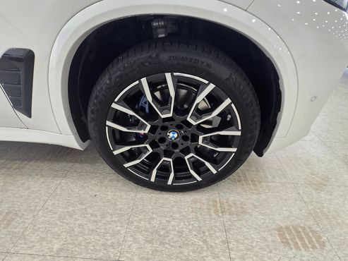BMW X5 xDrive 30d M Sport — пробег 5 980 км — фото 5 из 5