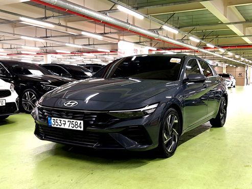 Hyundai AVANTE 1.6 Inspiration — пробег 3 413 км — фото 1 из 5