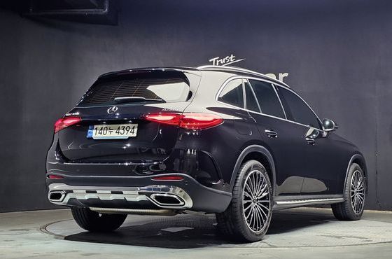 Mercedes-Benz GLC-Class GLC300 4MATIC AMG Line — пробег 6 847 км — фото 2 из 5