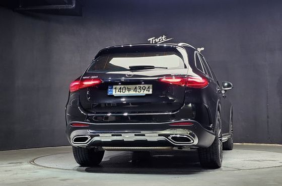 Mercedes-Benz GLC-Class GLC300 4MATIC AMG Line — пробег 6 847 км — фото 4 из 5