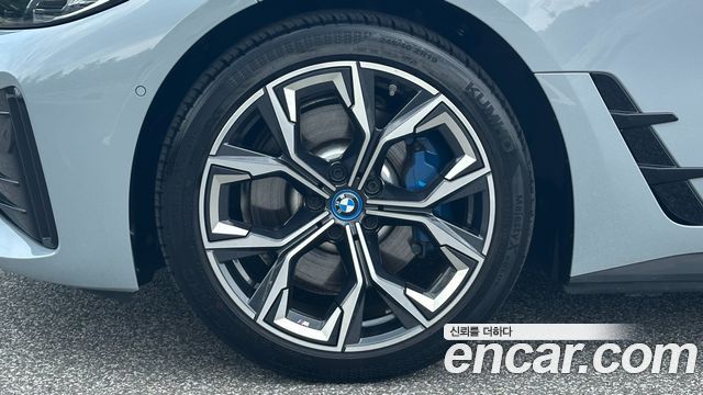 BMW i4 eDrive40 M Sports — пробег 83 698 км — фото 5 из 5