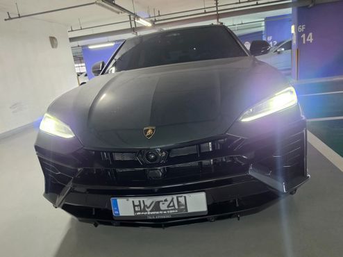 Lamborghini Urus 4.0 V8 SE — пробег 30 км — фото 3 из 5