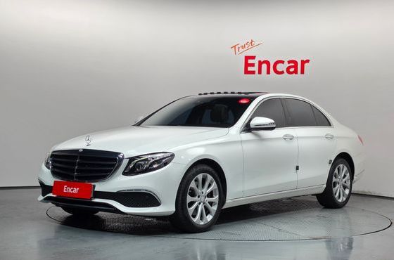 Mercedes-Benz E-Class E220d 4MATIC Exclusive — пробег 64 948 км — фото 1 из 5