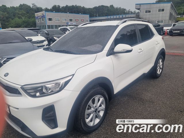 Kia Stonic из Кореи Encar