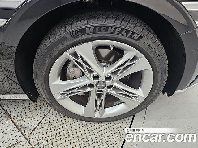 Genesis G90 из Кореи Encar