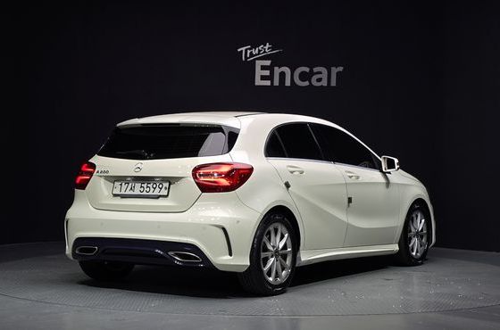 Mercedes-Benz A-Class A200 AMG Line — пробег 104 923 км — фото 2 из 5