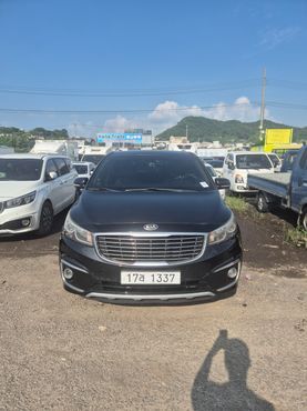Kia Carnival 9-seater Luxury — пробег 292 414 км — фото 1 из 5