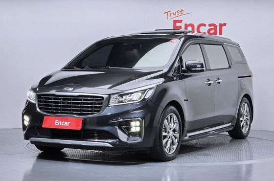 Kia Carnival 7-Seater Limousine VIP — пробег 49 740 км — фото 1 из 5