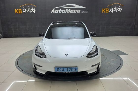 Tesla Model 3 Performance AWD — пробег 97 700 км — фото 1 из 5