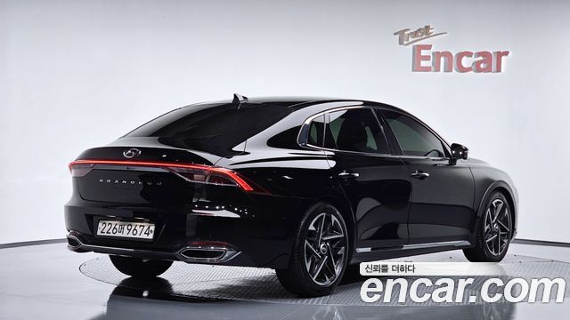 Hyundai Grandeur из Кореи Encar