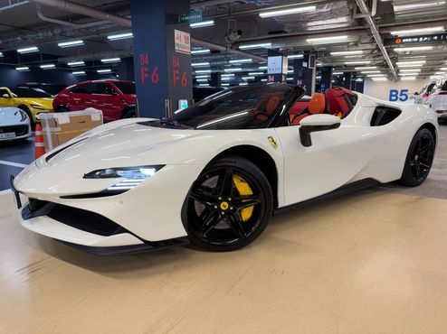 Ferrari SF90 4.0 — пробег 7 600 км — фото 4 из 5