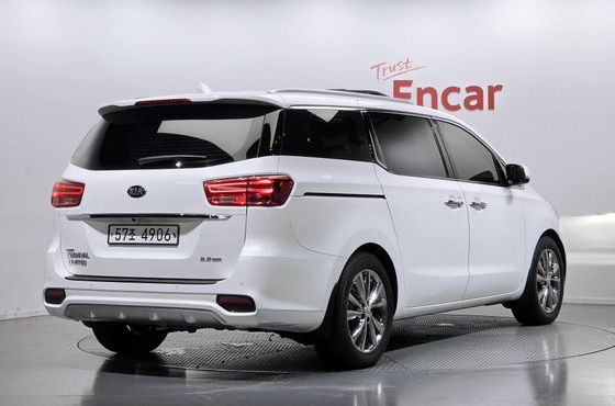 Kia Carnival Gasoline 9-Seater Noblesse Special — пробег 134 465 км — фото 2 из 5