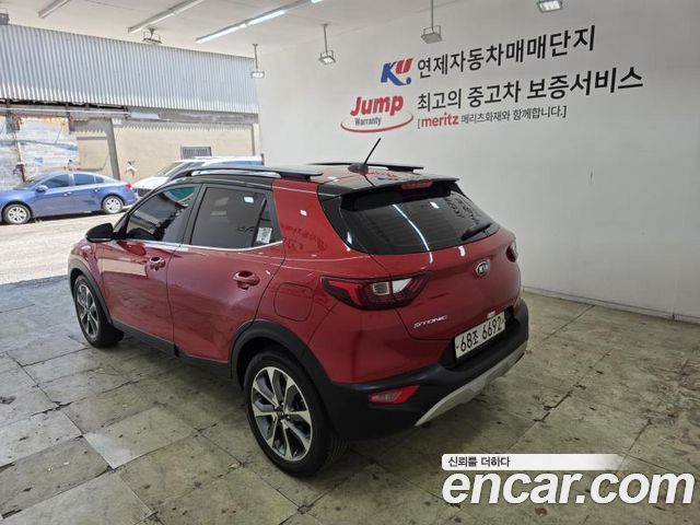 Kia Stonic из Кореи Encar