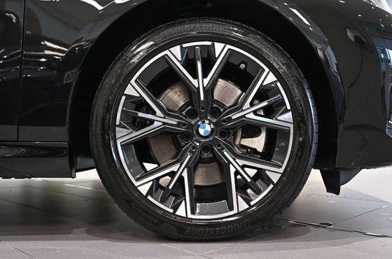 BMW 2-Series 220 M Sport — пробег 4 105 км — фото 5 из 5