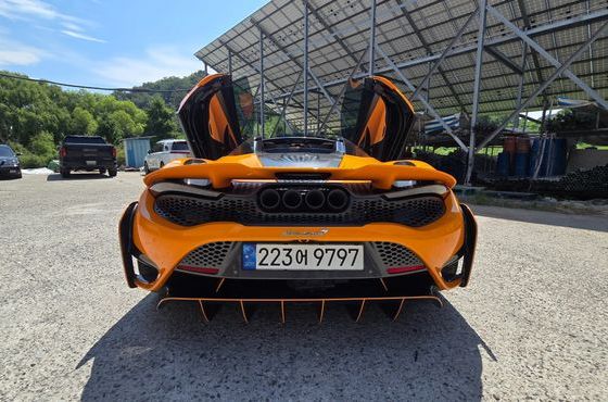 Mclaren 765LT 4.0 Spider — пробег 8 000 км — фото 4 из 5