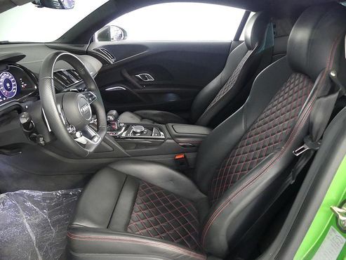 Audi R8 5.2 V10 Performance Coupe — пробег 29 800 км — фото 4 из 5