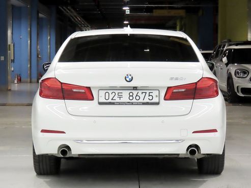 BMW 5-Series 520i Luxury — пробег 99 951 км — фото 3 из 5