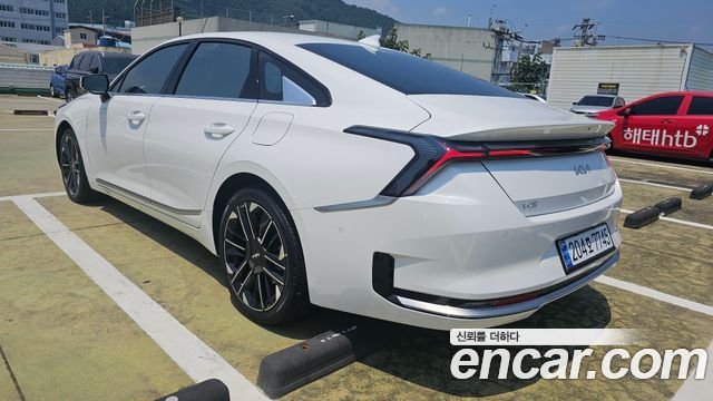 Kia K8 Signature — пробег 15 000 км — фото 2 из 5