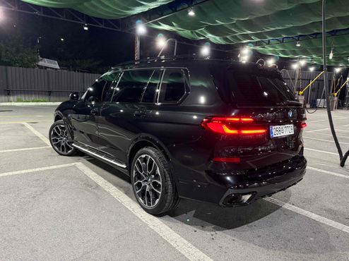 BMW X7 xDrive 40d M Sport 6STR — пробег 5 600 км — фото 3 из 5