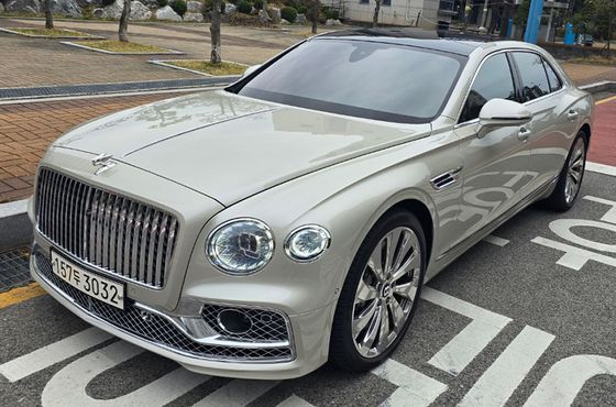 Bentley Flying Spur 4.0 S — пробег 20 996 км — фото 2 из 5