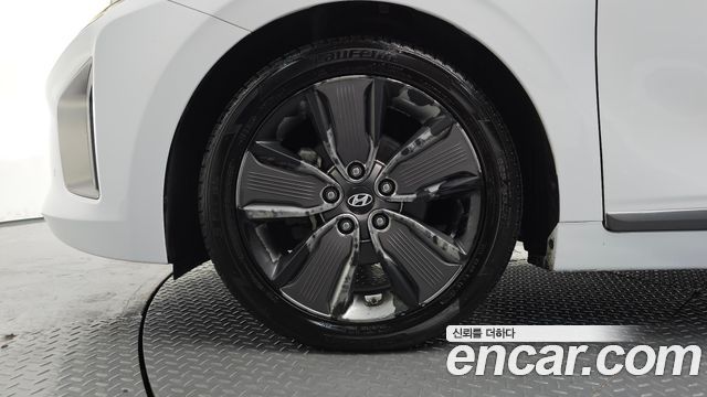 Hyundai Ioniq из Кореи Encar