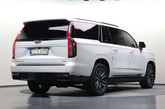 Cadillac Escalade 6.2 ESV ESV Sports Platinum — пробег 74 993 км — фото 2 из 5