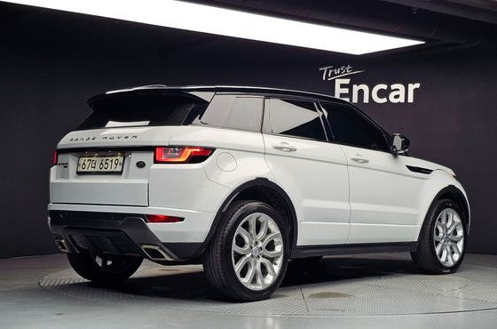 Land Rover Range Rover Evoque 2.0 TD4 HSE Dynamic — пробег 95 449 км — фото 2 из 5