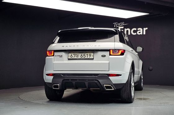 Land Rover Range Rover Evoque 2.0 TD4 HSE Dynamic — пробег 95 449 км — фото 4 из 5