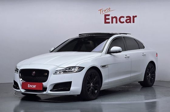 Jaguar XF 20d Portfolio AWD — пробег 148 915 км — фото 1 из 5