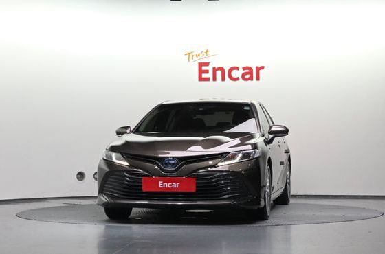 Toyota Camry 2.5 LE Hybrid — пробег 152 653 км — фото 3 из 5