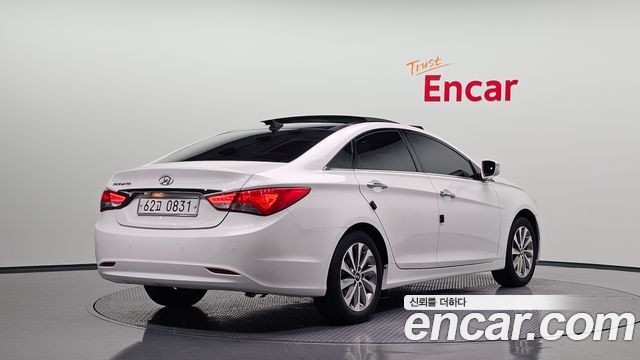 Hyundai Sonata LPI Premium — пробег 82 012 км — фото 2 из 5