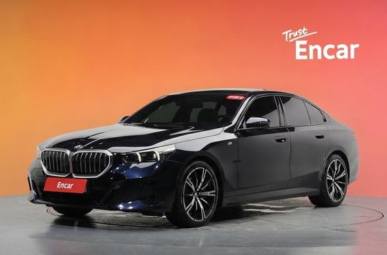 BMW 5-Series 530i xDrive M Sport — пробег 50 177 км — фото 1 из 5
