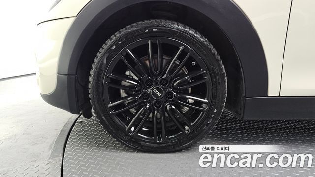 Mini Cooper из Кореи Encar