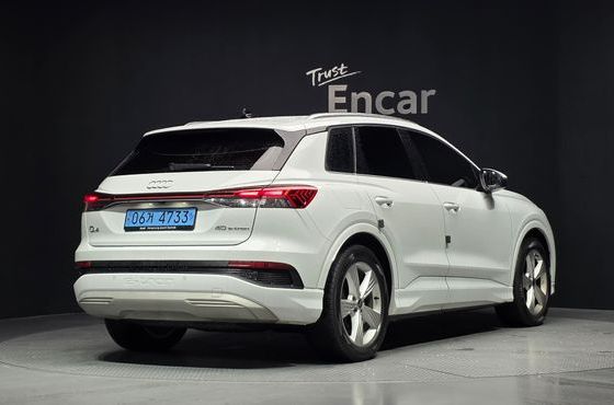 Audi Q4 e-tron 40 — пробег 88 999 км — фото 2 из 5