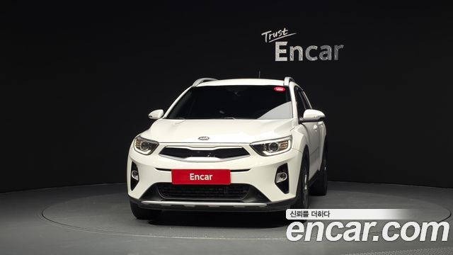 Kia Stonic из Кореи Encar