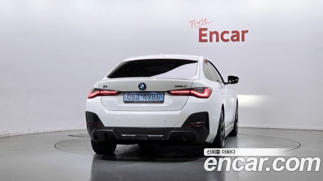 BMW i4 eDrive40 M Sports Pro — пробег 76 809 км — фото 4 из 5