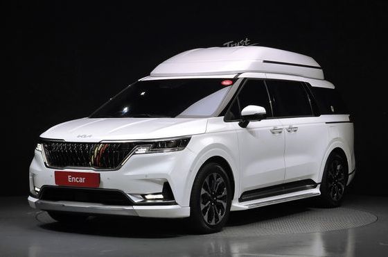 Kia Carnival Diesel 7-Seater Hi-Limousine Signature — пробег 84 697 км — фото 1 из 5