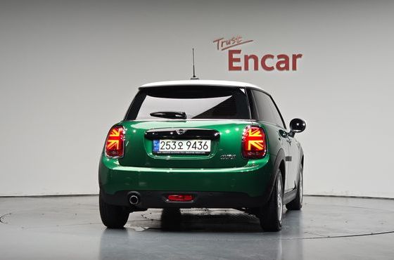 Mini Cooper Standard Third Generation — пробег 32 110 км — фото 4 из 5