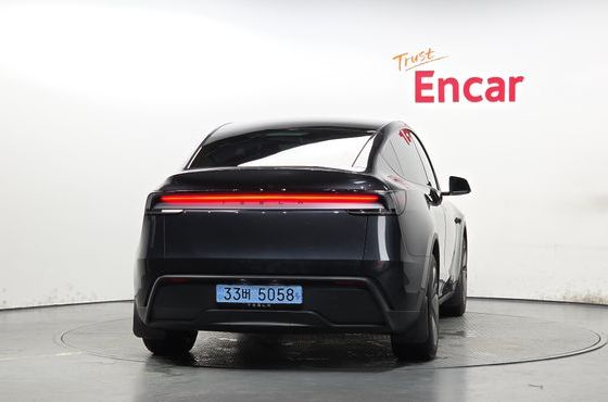Tesla Model Y RWD — пробег 18 338 км — фото 4 из 5