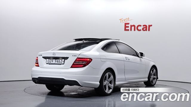 Mercedes-Benz C-Class из Кореи Encar