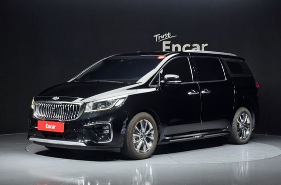 Kia Carnival 9-Seater Noblesse Special — пробег 95 718 км — фото 1 из 5
