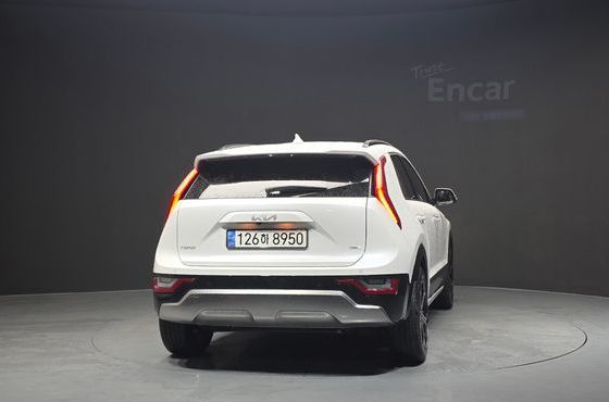 Kia Niro Signature — пробег 45 896 км — фото 4 из 5