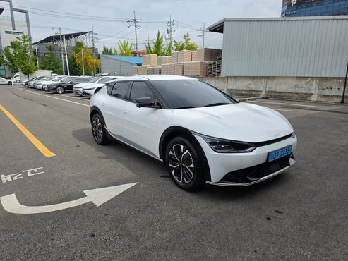 Kia EV6 Long Range 4WD Earth — пробег 95 952 км — фото 2 из 5