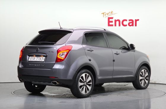 Ssangyong KORANDO 2.0 CVT 2WD Deluxe — пробег 173 431 км — фото 2 из 5