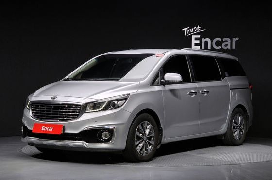 Kia Carnival 9-seater Luxury — пробег 119 642 км — фото 1 из 5