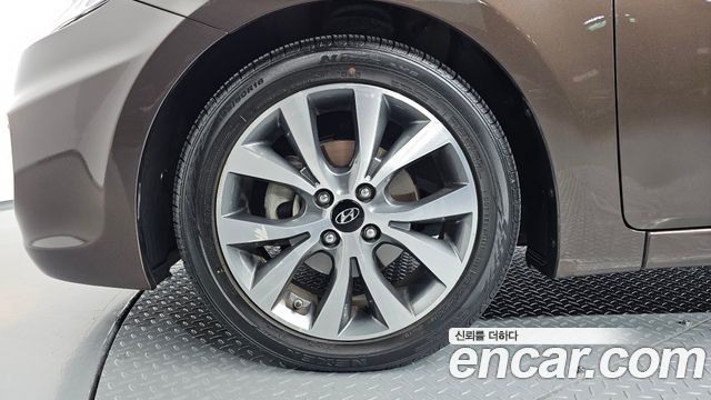 Hyundai Accent из Кореи Encar