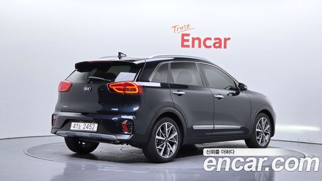Kia Niro 1.6 HEV Noblesse Special — пробег 93 766 км — фото 2 из 5